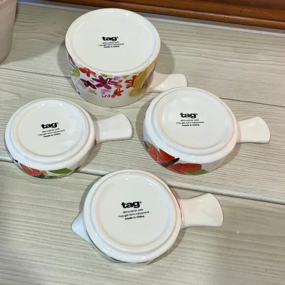 TAG Kitchen Stacking Measuring Cups Floral - Picture 4 of 4